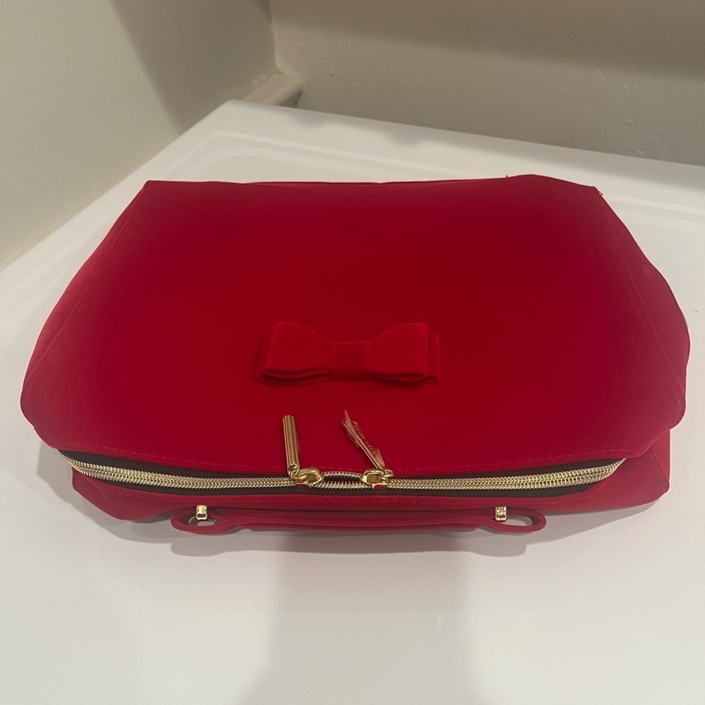 Estée Lauder Chic Red with Bow Detail